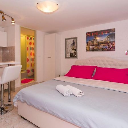 Modern And Practical Studio In The Heart Of Split Luaran gambar